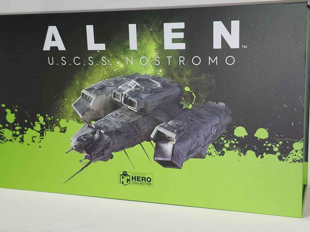 Alien & Predator U.S.C.S.S Nostromo XL Edition Ship Replica
