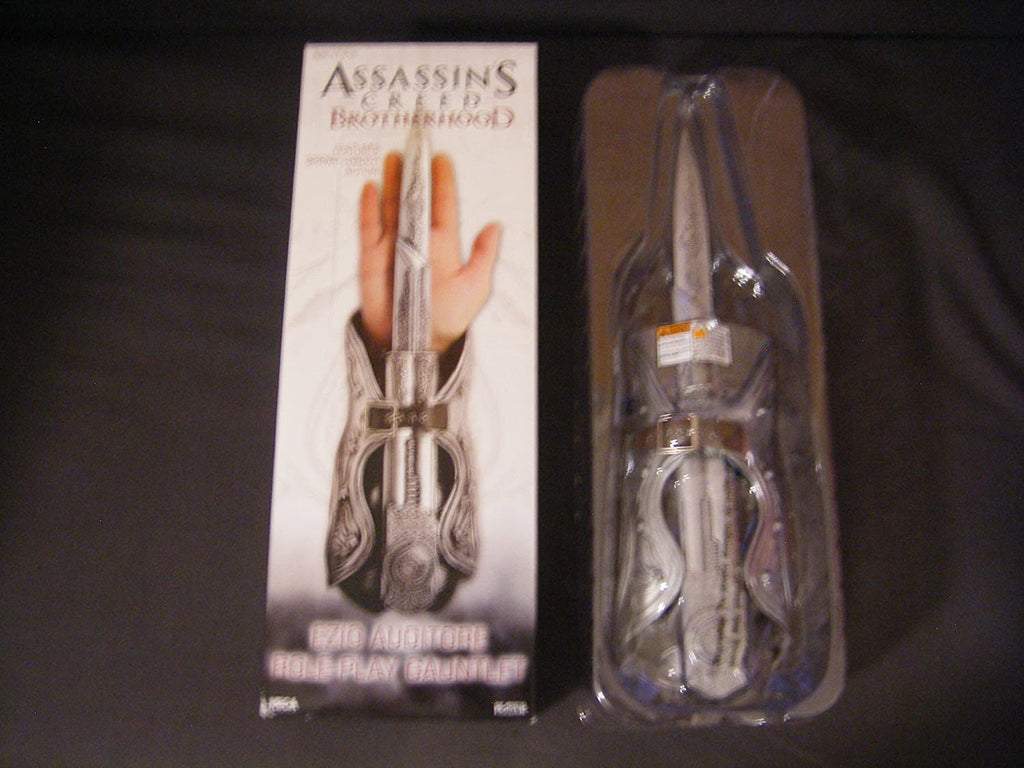 Assassins Creed Brotherhood Ezio Auditore Role-Play Gauntlet - fimurineforall.com