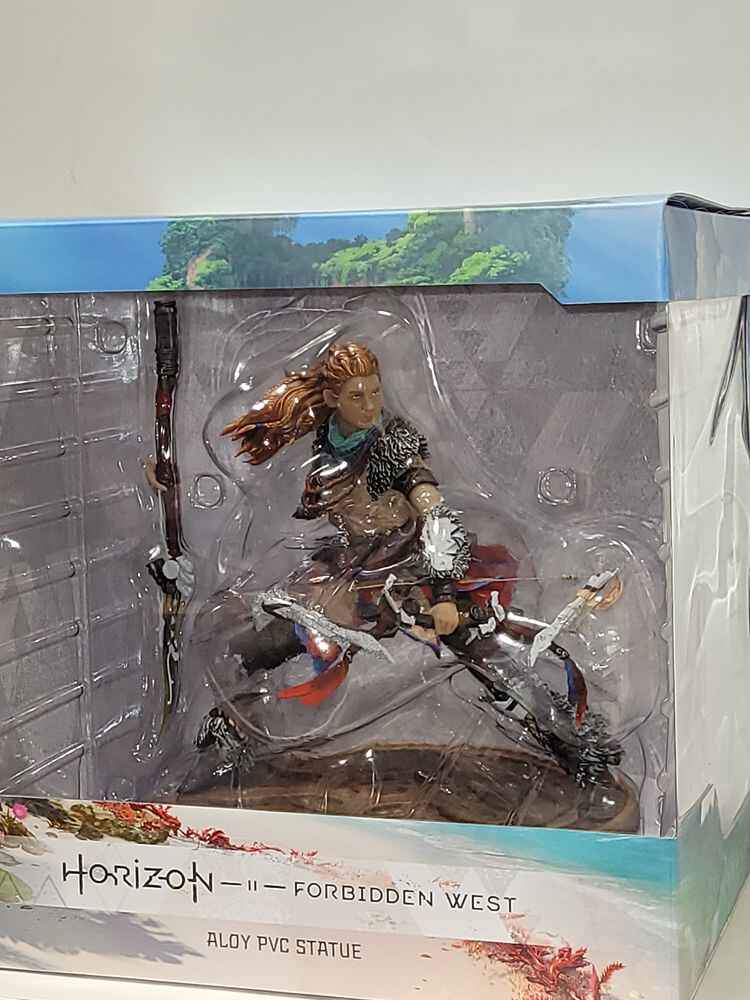 Horizon Forbidden West - Aloy 11 Inch PVC Statue Figure