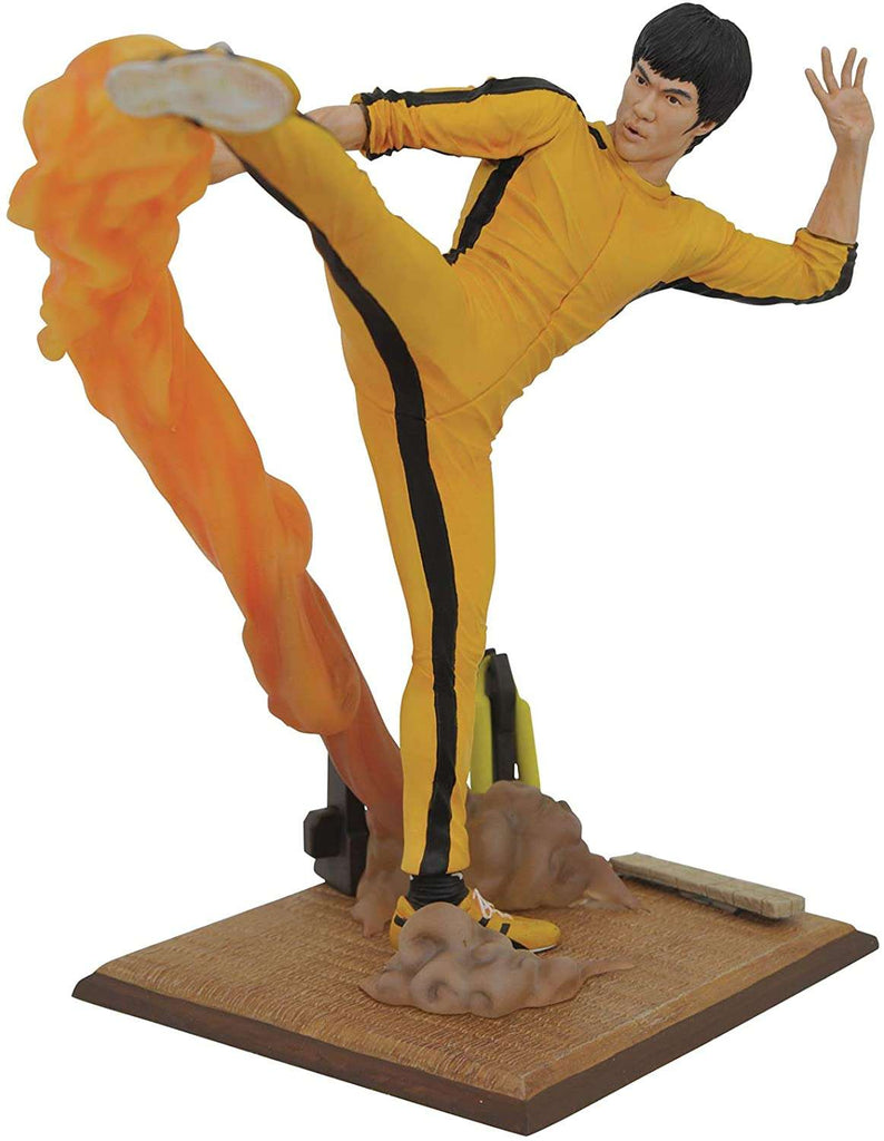 Bruce Lee Gallery Bruce Lee Kicking Smoke 10 Inch PVC Figure - fimurineforall.com