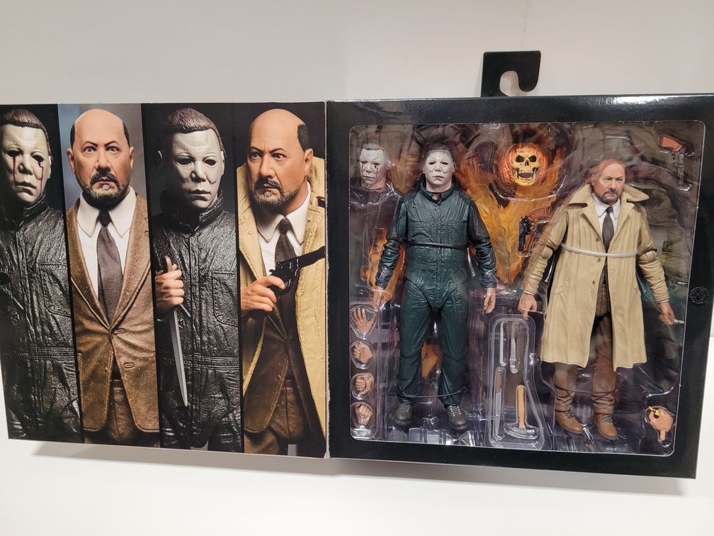 Halloween 2 Dr. Loomis and Michael Myers (1981) 7 Inch Ultimate Action Figure 2 pack - fimurineforall.com